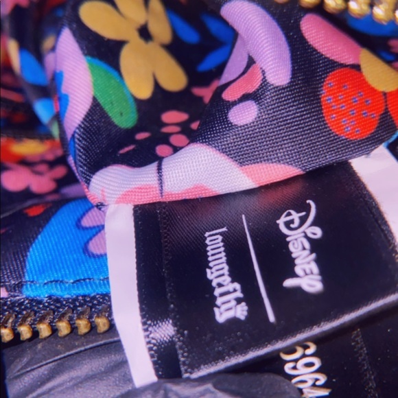 Loungefly x Disney Alice in Wonderland crossbody bag - Picture 11 of 14